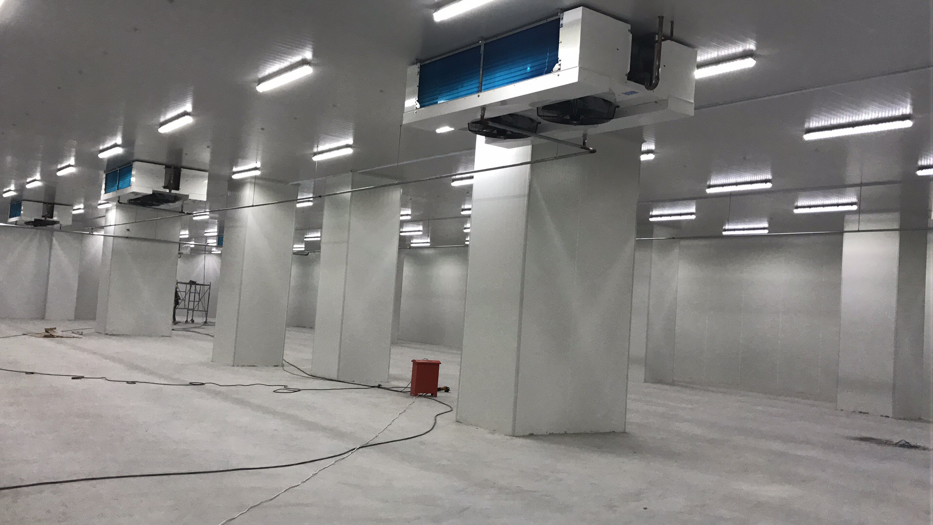 建設30000m3農產品基地冷藏庫需要的費用是多少？